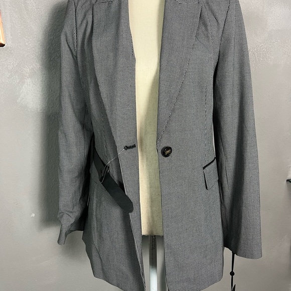 DKNY Blazer size 10 - Picture 9 of 10